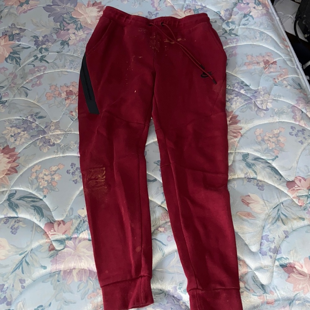 Nike tech tech pants burgundy